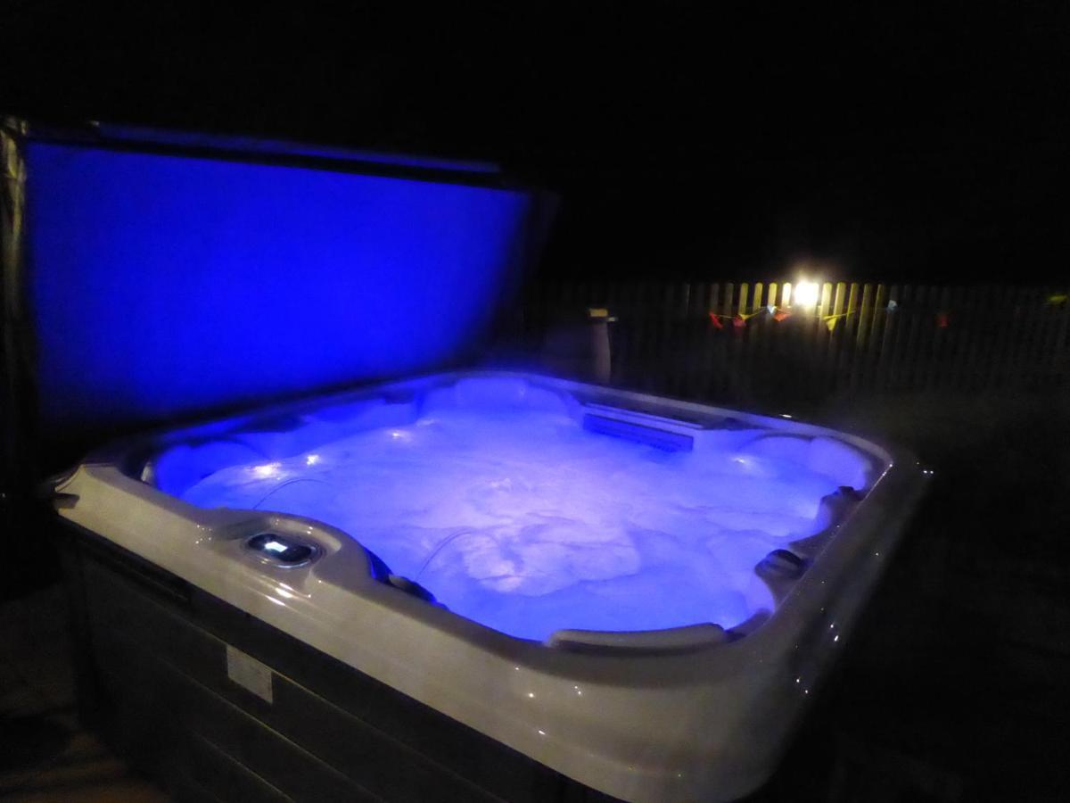 South View Country House Sleeps 12 - Hot Tub - Views Henley-in-Arden Extérieur photo