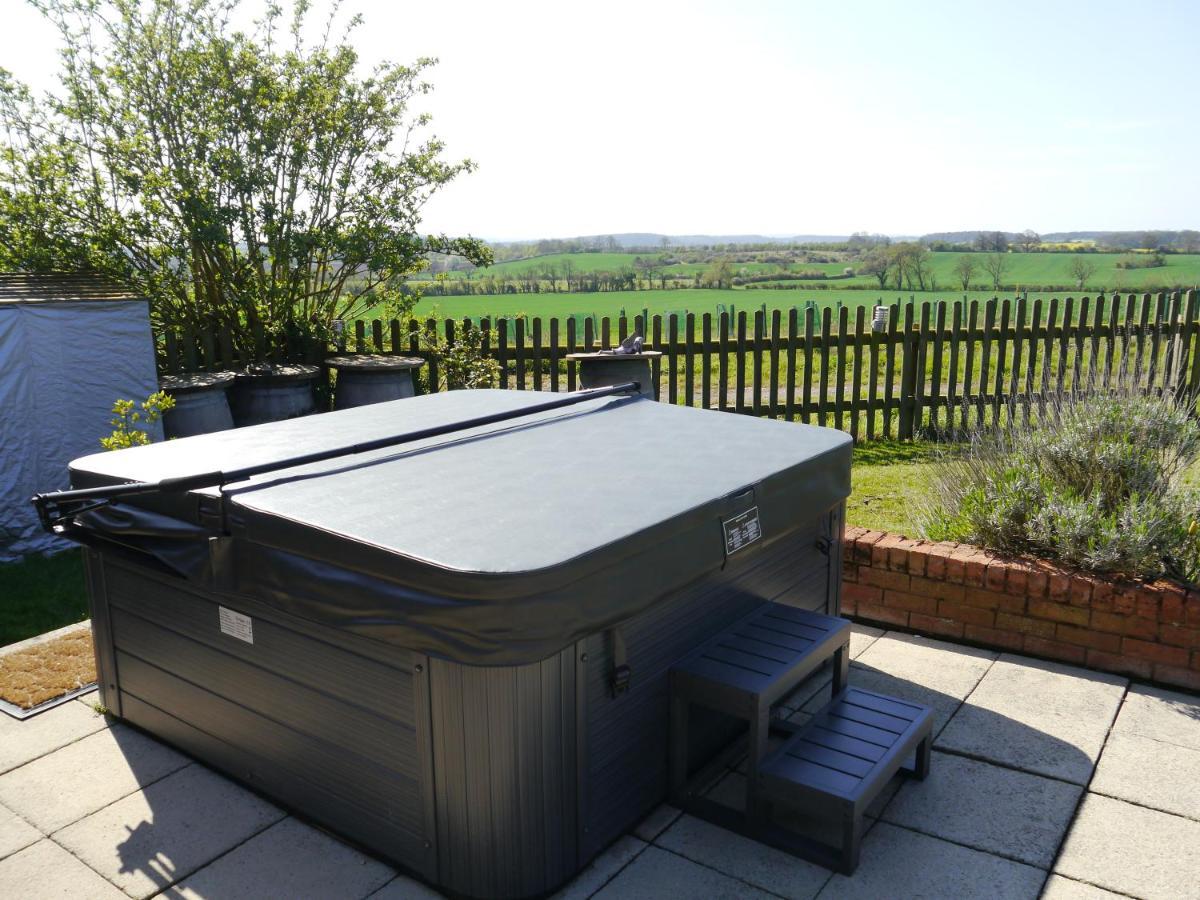 South View Country House Sleeps 12 - Hot Tub - Views Henley-in-Arden Extérieur photo