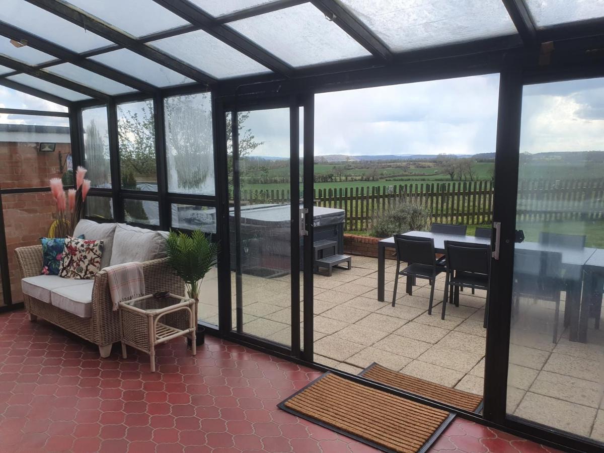 South View Country House Sleeps 12 - Hot Tub - Views Henley-in-Arden Extérieur photo